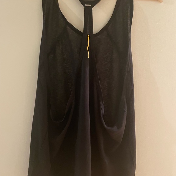 LOLE Sheer camisole - Picture 2 of 3